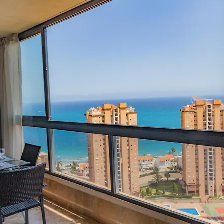 Flat With Panoramic Views, With Garage And Pool ベニドルム