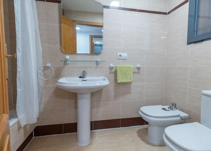 Flat With Panoramic Views, With Garage And Pool 公寓 貝尼多姆